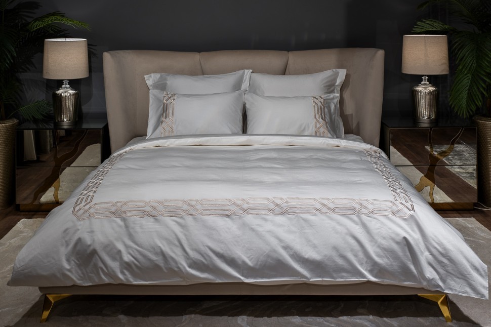 Комплект постельного белья с вышивкой Паллада, золотой, Двуспальный кинг сайз (220*240) (TT-00013970)