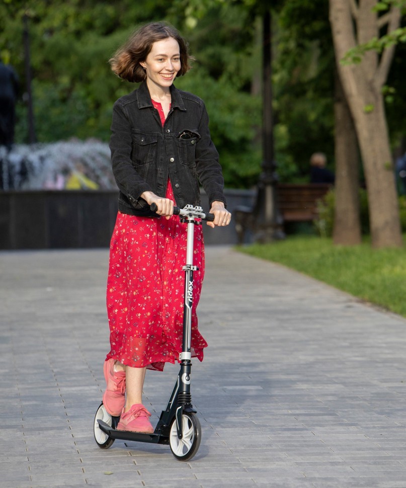 БЕЗ УПАКОВКИ Самокат 2-колесный Phenom 200 мм, серый (2095981)