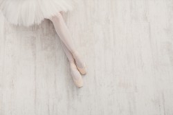Холст "Балерина" 46х69 см, паспарту, багет кэнвес (TT-00006606)